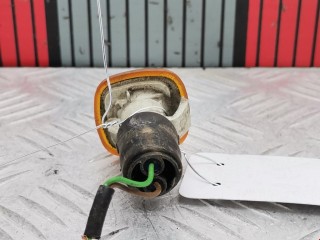 Повторитель передний правый, ориг. номер 4D0949127B, Audi A4 1994-1999