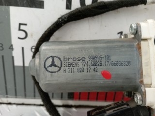 Моторчик стеклоподъемника, ориг. номер A2038203042, Mercedes C W203 2004-2008