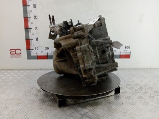 КПП механическая (МКПП) 5-ступенчатая, ориг. номер 30616126, Volvo S40 2000-2004