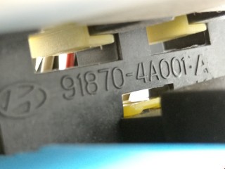 Блок реле, ориг. номер 918704A001, Hyundai H1 1997-2004