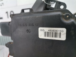 Замок двери задней левой, ориг. номер 4B0839015G, 4B0839015B, Audi A6 2001-2005