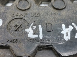 Решетка радиатора, ориг. номер 7700428467, 7700428467B, Renault Scenic 1999-2003