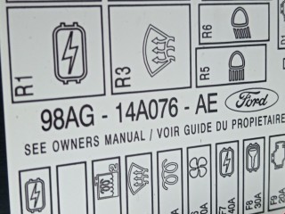 Блок реле, ориг. номер 98AG14A076AE, Ford Focus 1998-2001