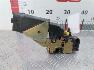 Замок двери передней правой, ориг. номер M852061, Mitsubishi Carisma 1999-2004