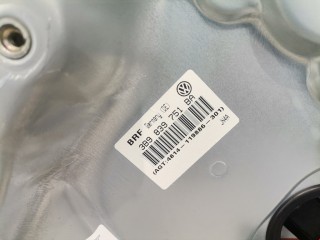Стеклоподъемник задний левый, ориг. номер 3B9839751BA, 3B9839655C, Volkswagen Passat 2000-2005