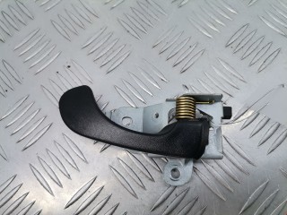 Ручка внутренняя задняя правая, ориг. номер MR288396, MR915326, Mitsubishi Carisma 1999-2004