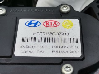 Педаль газа, ориг. номер 327272T900, 327003Z910, Hyundai i40 2011-2015