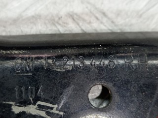 Петля капота правая, ориг. номер 13213448, Opel Astra 1998-2009