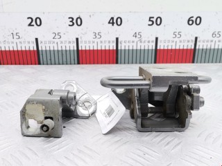 Петля двери задней правой, ориг. номер 1K9833402E, Volkswagen Golf 2008-2012
