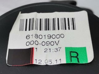 Ремень безопасности задний правый, ориг. номер 1K6857806AA, Volkswagen Golf 2008-2012
