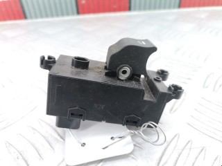 Кнопка стеклоподъемника, ориг. номер 93580-3Z050, Hyundai i40 2011-2015