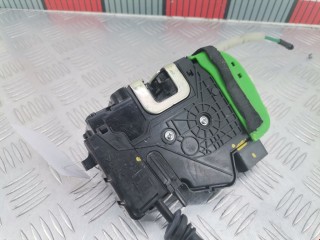 Замок двери передней левой, ориг. номер 813103Z030, Hyundai i40 2011-2015