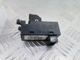 Кнопка стеклоподъемника, ориг. номер 93575-3Z200, Hyundai i40 2011-2015