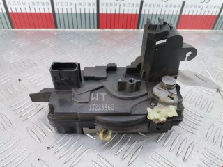 Замок двери передней правой, ориг. номер 13220368, Opel Astra 1998-2009