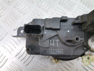 Замок двери передней правой, ориг. номер 13220368, Opel Astra 1998-2009