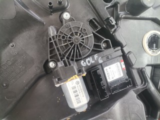 Стеклоподъемник передний правый, ориг. номер 5K0837462B, 5K0837756H, Volkswagen Golf 2008-2012