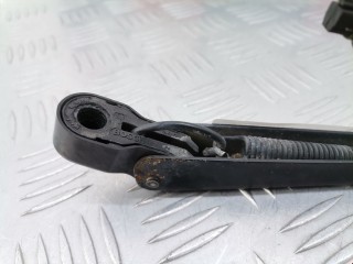 Щеткодержатель задний, ориг. номер 3M51R17526AA, R17526AA, Ford C-Max 2003-2007