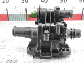 Корпус термостата, ориг. номер ZJ0115172, 9647767180, Mazda 3 1999-2005
