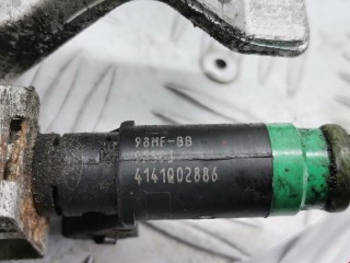 Форсунка, ориг. номер 98MF-9F593-BB, Ford Focus 2001-2005
