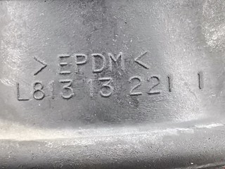 Патрубок воздушного фильтра, ориг. номер L813132211, L81313221A, Mazda 6 2002-2005