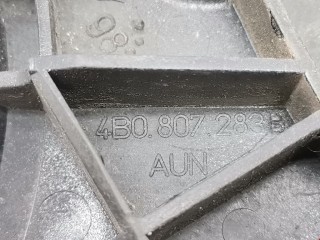 Кронштейн крепления бампера переднего, ориг. номер 4B0807283B, Audi A6 1997-2001