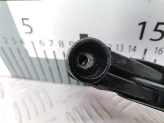 Щеткодержатель задний, ориг. номер 8524120150, Toyota Celica 1999-2002