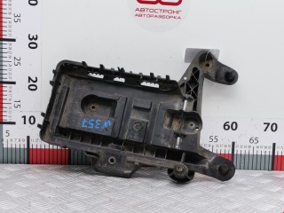 Полка аккумулятора, ориг. номер 1K0915333H, Volkswagen Scirocco 2008-2014