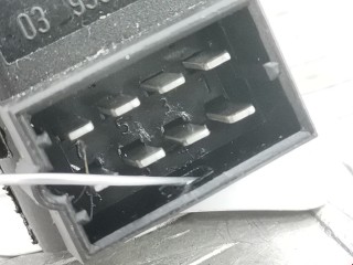 Кнопка стеклоподъемника, ориг. номер YUF500030, YUF500030PVJ, Land Rover Discovery 2002-2004