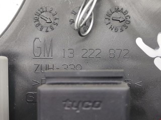 Блок предохранителей, ориг. номер 13222872, Opel Astra 1998-2009