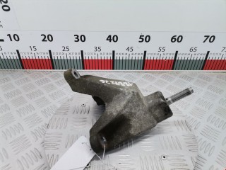 Кронштейн, Ford Focus 2001-2005