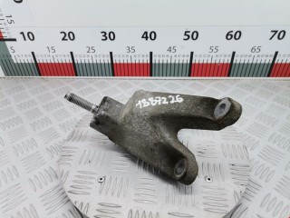 Кронштейн, Ford Focus 2001-2005