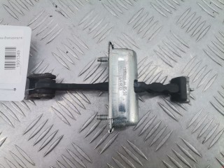 Ограничитель открывания двери передней, ориг. номер 13242975, Opel Corsa 2006-2011