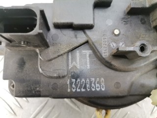 Замок двери передней правой, ориг. номер 13220368, Opel Astra 1998-2009