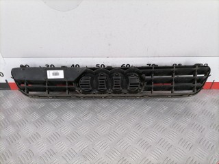 Решетка радиатора, ориг. номер 8L0807683, 8L0807667, Audi A3 1996-2000