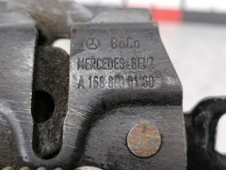 Замок капота, ориг. номер A1688800160, Mercedes A W168 2001-2004