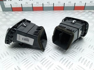 Дефлектор обдува салона, ориг. номер 1Q0819703J, Volkswagen Scirocco 2008-2014