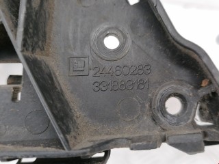 Кронштейн крепления бампера переднего, ориг. номер 24460283, Opel Astra 1998-2009