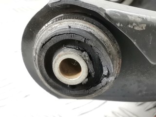 Рычаг передний правый, ориг. номер 8200737135, Renault Megane 1995-1999