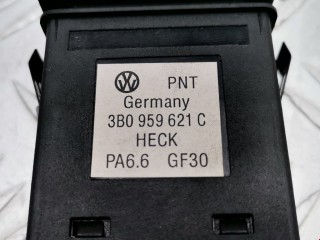 Кнопка подогрева заднего стекла, ориг. номер 3B0959621C, Volkswagen Passat 2000-2005