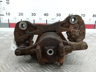 Суппорт передний правый, ориг. номер 4605A202, Mitsubishi L200 2006-2011