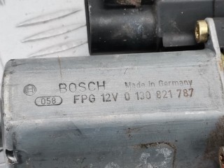 Моторчик стеклоподъемника, ориг. номер 8D0837462, 0130821787, Audi A4 1999-2001