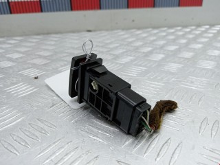 Кнопка аварийной сигнализации, ориг. номер TR9503, 8433205050, Toyota Avensis 2003-2006