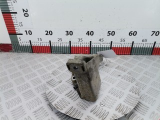 Кронштейн двигателя, ориг. номер 8D0199307P, 8D0199305A, Audi A4 1999-2001