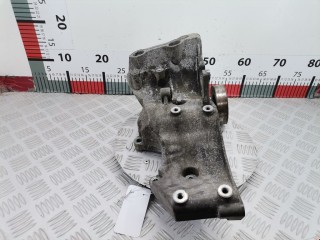 Кронштейн генератора, ориг. номер 06B9031431L, Audi A4 1999-2001