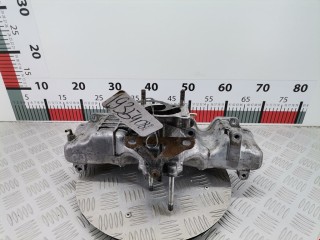 Коллектор впускной, ориг. номер 171110R010, 171010R010, Toyota Avensis 2006-2009