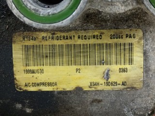 Компрессор кондиционера, ориг. номер XS4H19D629AD, Ford Focus 1998-2001