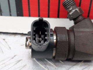 Форсунка, ориг. номер 0445110327, 55566050, Opel Insignia 2008-2013