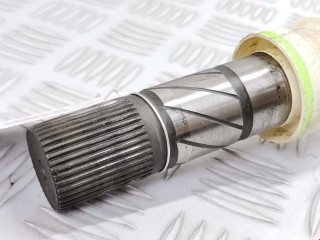 Полуось передняя правая (приводной вал, ШРУС), ориг. номер 8200776962, Renault Scenic 2006-2009
