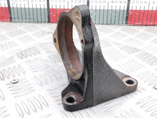 Кронштейн полуоси, Toyota Celica 1999-2002