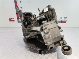 КПП механическая (МКПП) 5-ступенчатая, ориг. номер XS4R7002HD, Ford Focus 1998-2001
